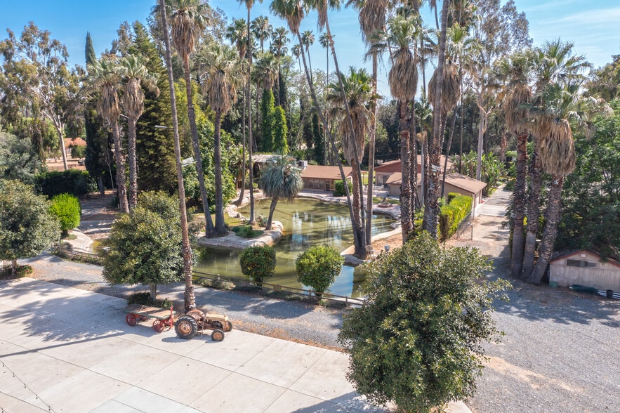 2083 Grace St, Riverside, CA for sale - Aerial - Image 3 of 35
