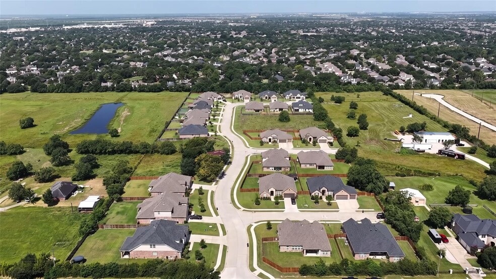 15925 Merle Rd, Cypress, TX for sale - Building Photo - Image 2 of 18
