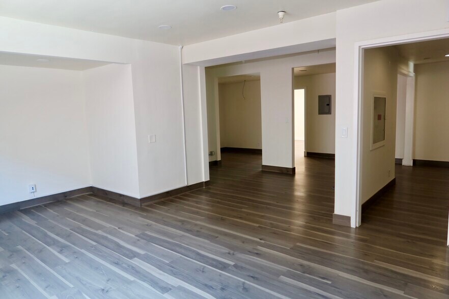 5860-5862 Avalon Blvd, Los Angeles, CA à louer - Photo du bâtiment - Image 3 de 15