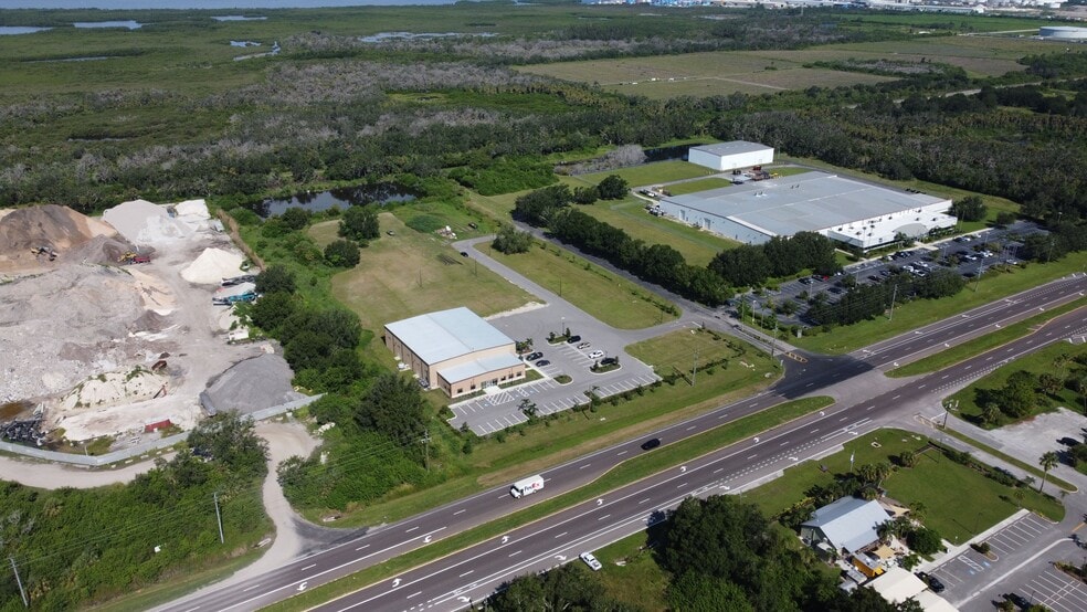 10905 US Highway 41 N, Palmetto, FL for lease - Building Photo - Image 2 of 4