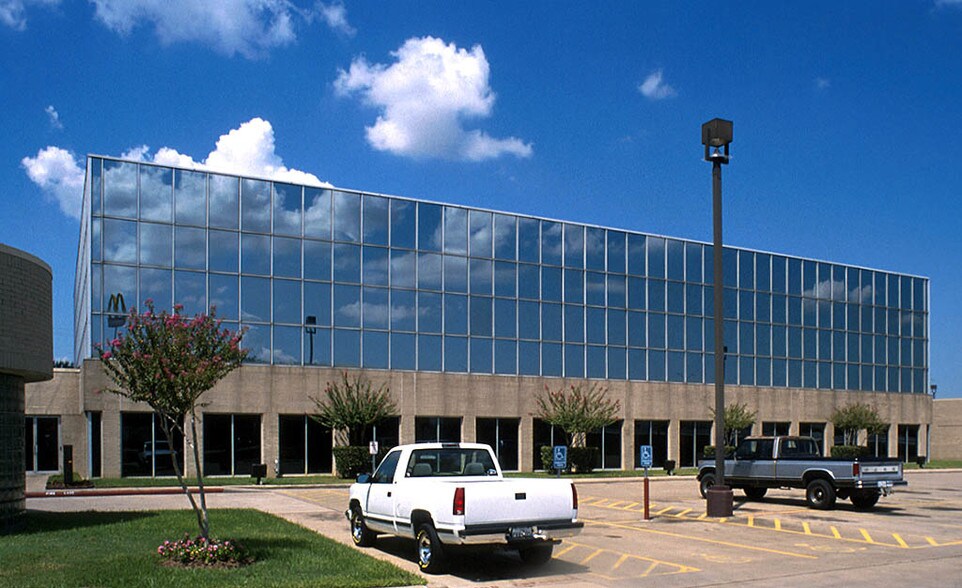 3737-3743 Red Bluff Rd, Pasadena, TX à louer - Photo du bâtiment - Image 3 de 18