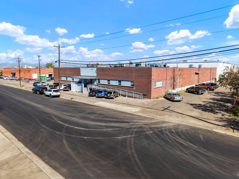 5775 E 39th Ave, Denver, CO à vendre - Photo du bâtiment - Image 3 de 8