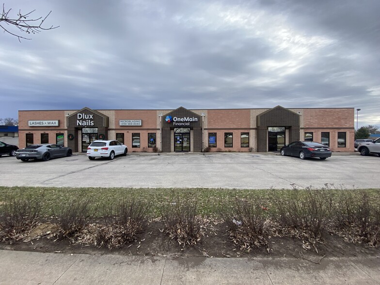 860 22nd Ave, Coralville, IA for lease - Building Photo - Image 1 of 10