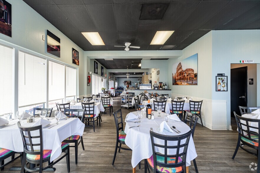 3100 Del Prado Blvd S, Cape Coral, FL à vendre - Photo intérieure - Image 3 de 28