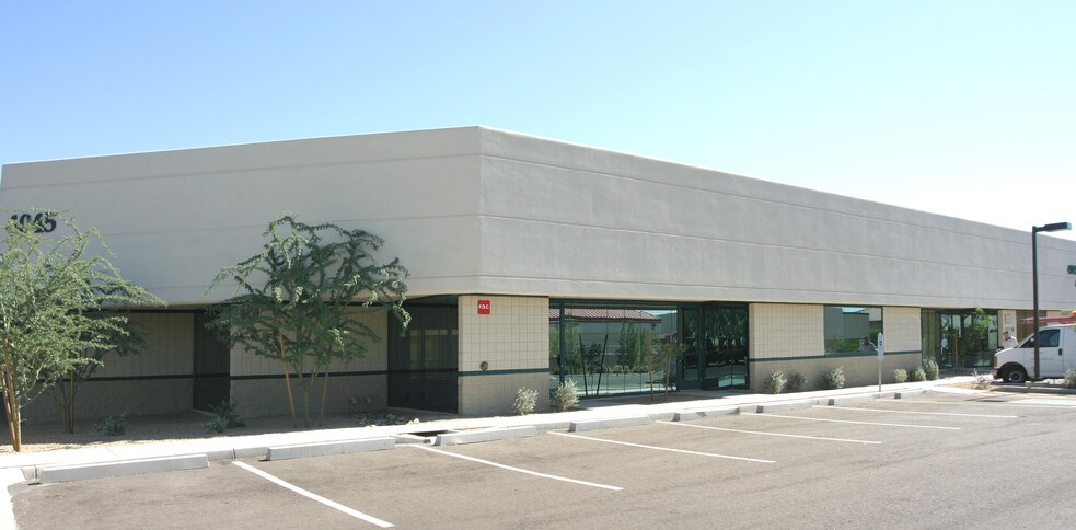 4045 E Union Hills Dr, Phoenix, AZ à vendre - Photo du bâtiment - Image 2 de 22