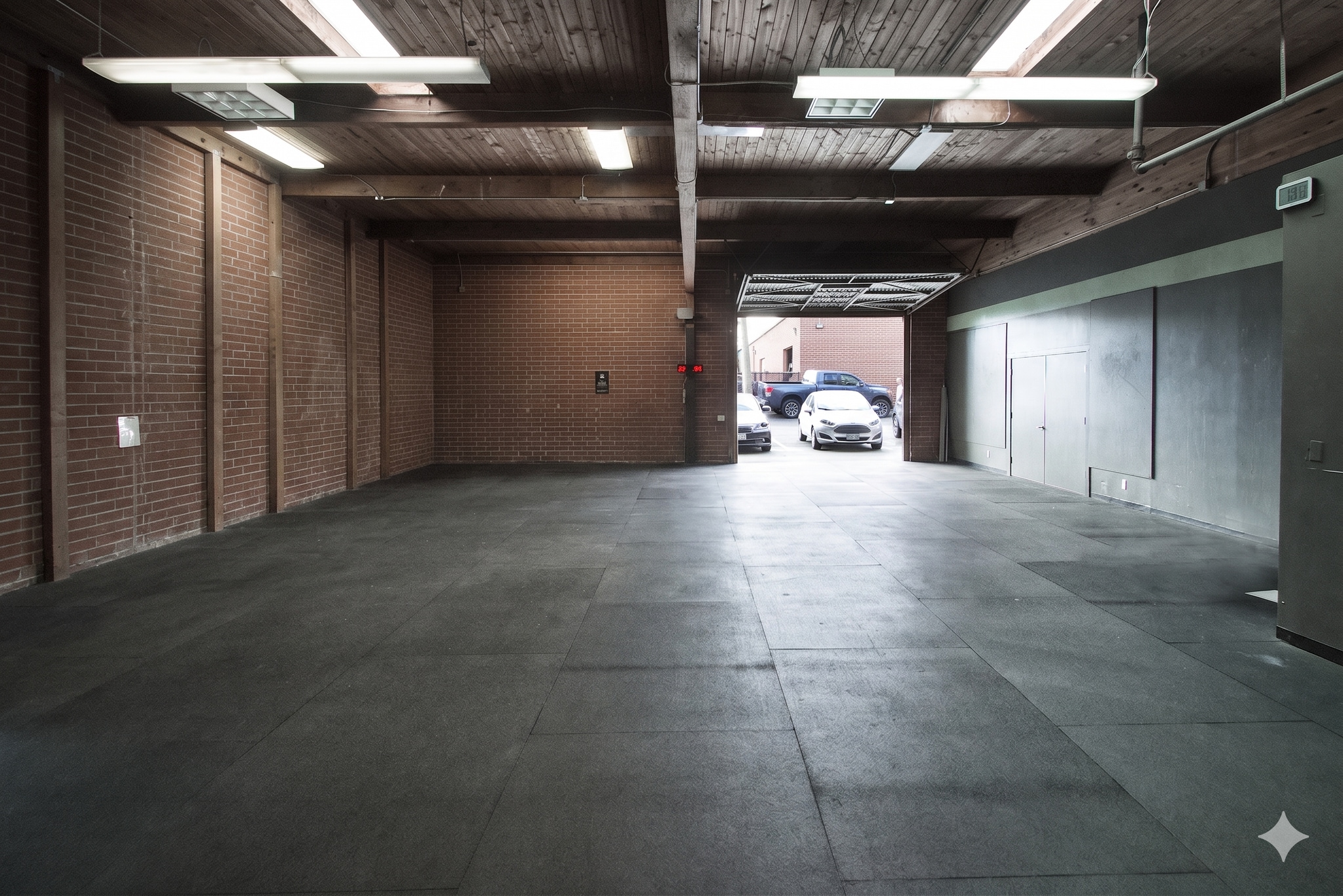 202-230 E Cota St, Santa Barbara, CA for lease Interior Photo- Image 1 of 4