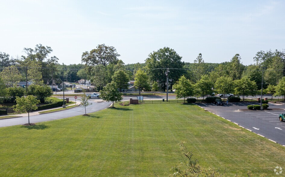 107 Orville Rd, Essex, MD à louer - Aérien - Image 3 de 5