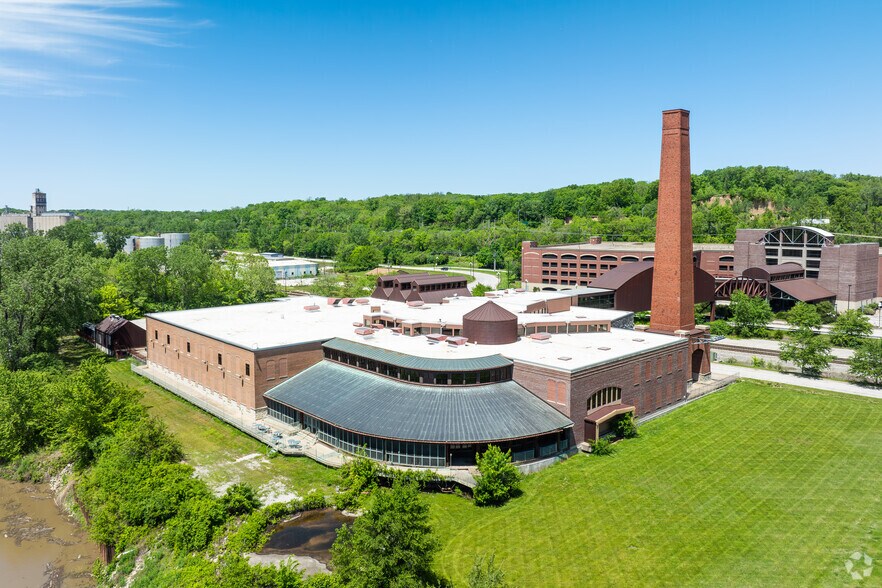 6711 NE Birmingham Rd, Kansas City, MO à vendre - Photo du bâtiment - Image 3 de 15