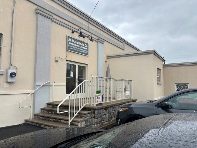 More details for 16-18 Adams Pl, Lodi, NJ - Retail for Lease