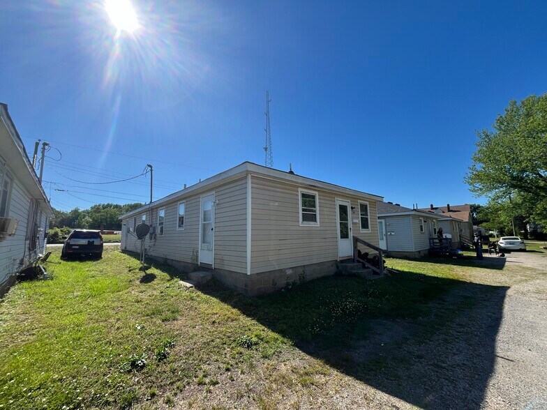 749 Mount Airy St, Petersburg, VA à vendre - Photo du bâtiment - Image 2 de 10