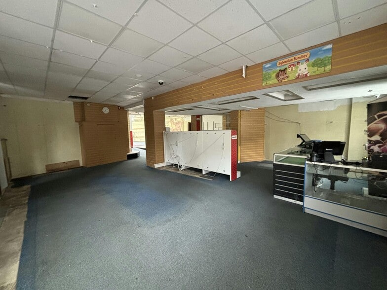 1 High St, Witney for lease - Interior Photo - Image 3 of 5