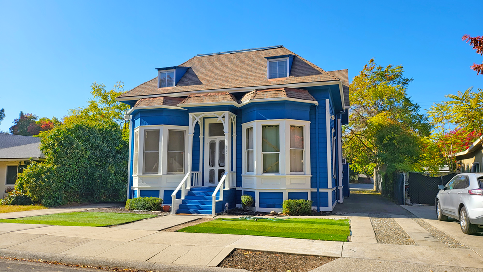 215 Semple St, Modesto, CA for sale - Building Photo - Image 1 of 9