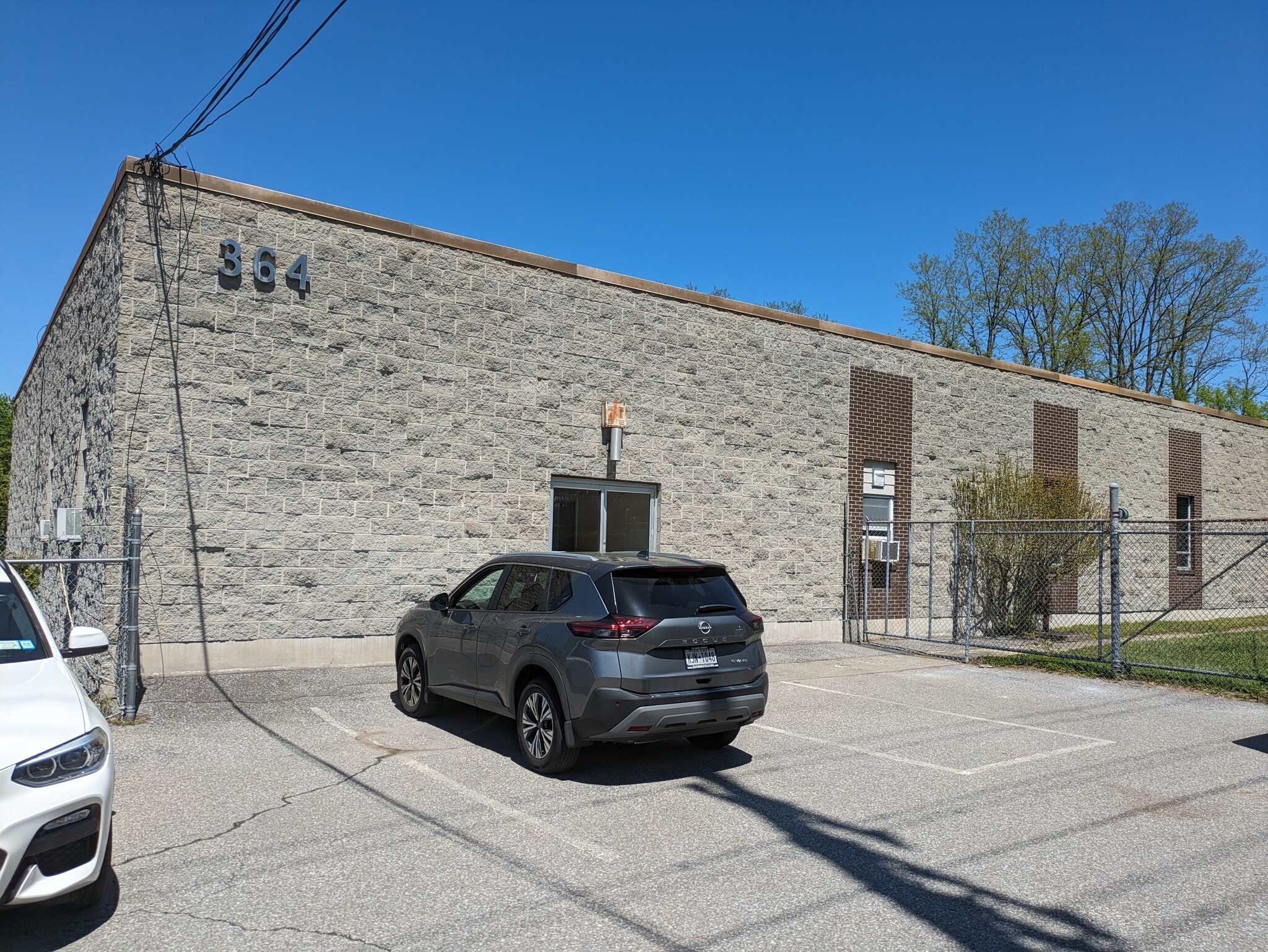 364 Adams St, Bedford Hills, NY à louer Photo du bâtiment- Image 1 de 2