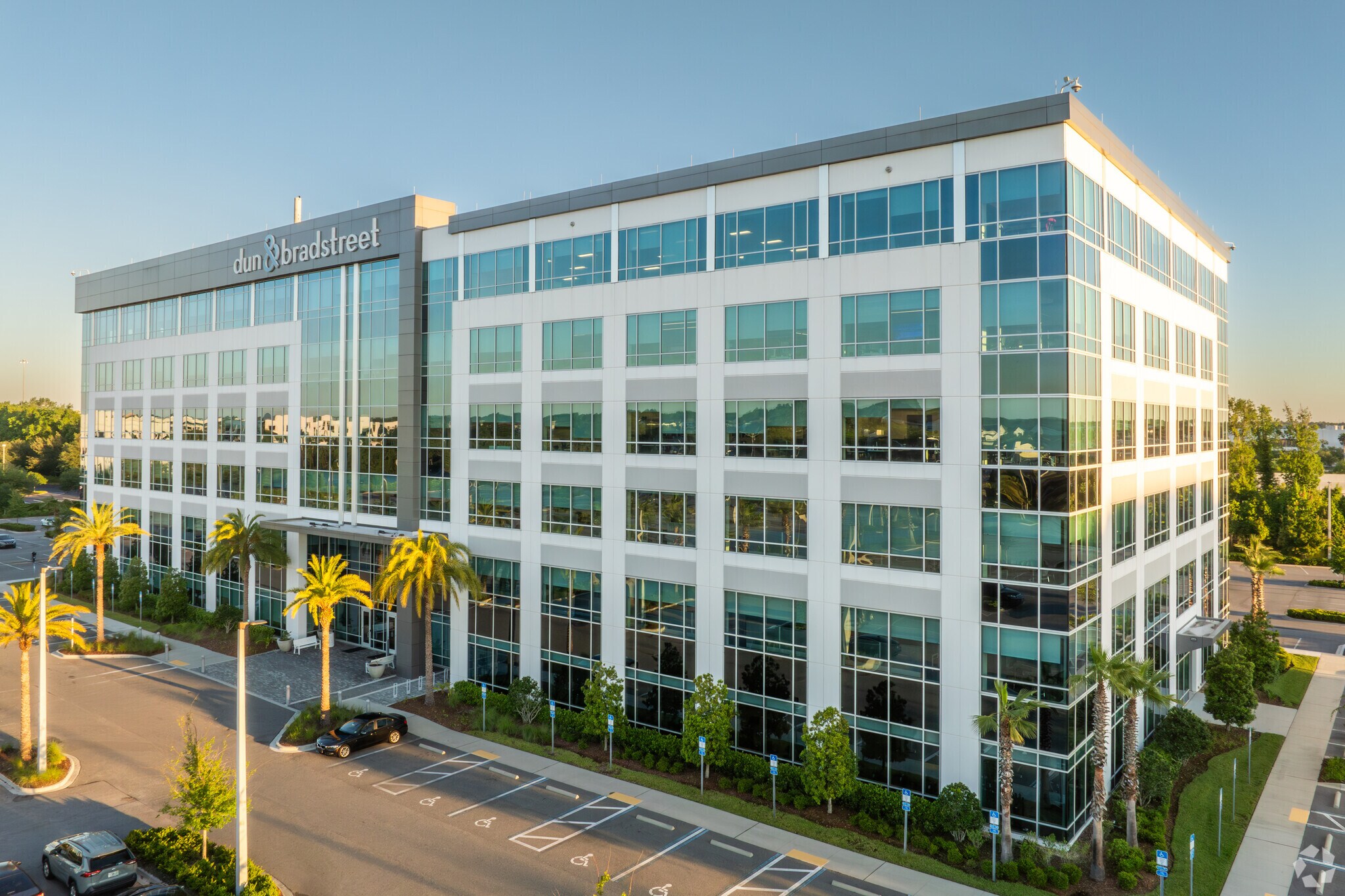 5335 Gate Pky, Jacksonville, FL for lease Primary Photo- Image 1 of 17