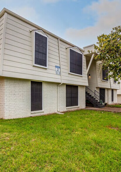 1830 W Rundberg Ln, Austin, TX à vendre - Photo du bâtiment - Image 2 de 21