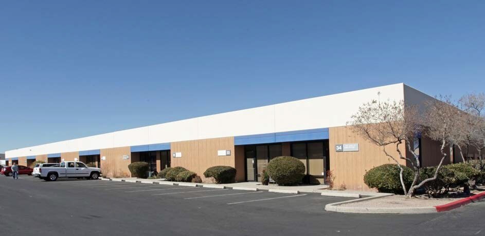 1870 W Prince Rd, Tucson, AZ à louer - Photo du bâtiment - Image 2 de 2