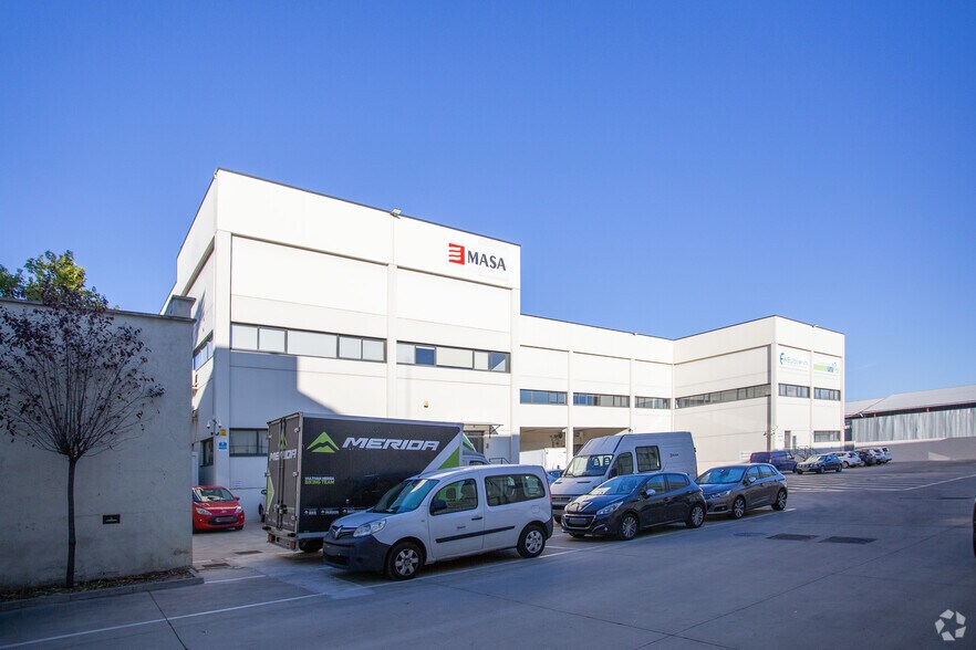 Industriel dans San Fernando de Henares, Madrid à vendre - Photo du bâtiment - Image 3 de 4