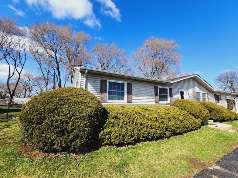 23040 W Eames St, Channahon, IL for sale - Building Photo - Image 3 of 23