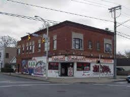 688 Maple St, Rochester, NY for sale - Primary Photo - Image 1 of 3