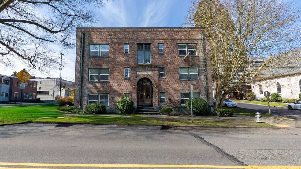 502 S I St, Tacoma, WA à vendre - Photo principale - Image 1 de 30
