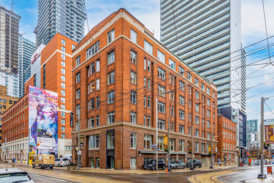 345 Adelaide St W, Toronto, ON for lease - Primary Photo - Image 1 of 4