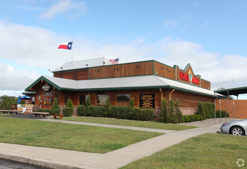 800 Miron Ln, Kingston, NY for lease - Primary Photo - Image 2 of 12