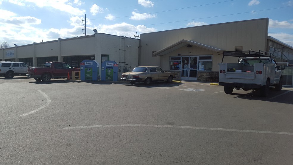 1351-1355 S Sherman St, Longmont, CO à vendre - Photo du bâtiment - Image 3 de 10