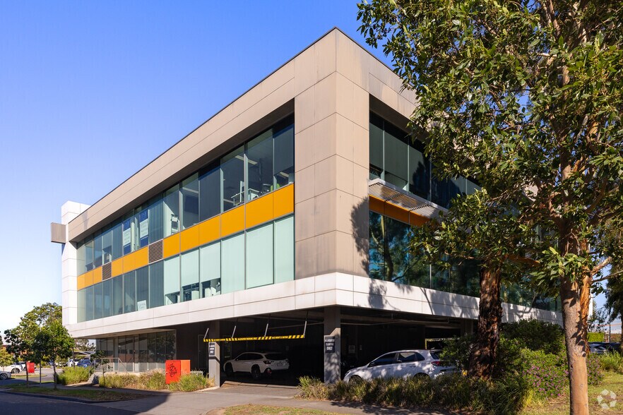 1 Thomas Holmes Street, Maribyrnong à vendre - Photo du bâtiment - Image 2 de 6