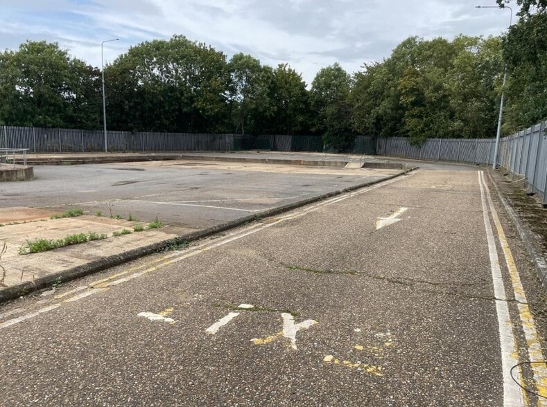 Hatfield Park, Hatfield à louer - Photo du bâtiment - Image 2 de 2