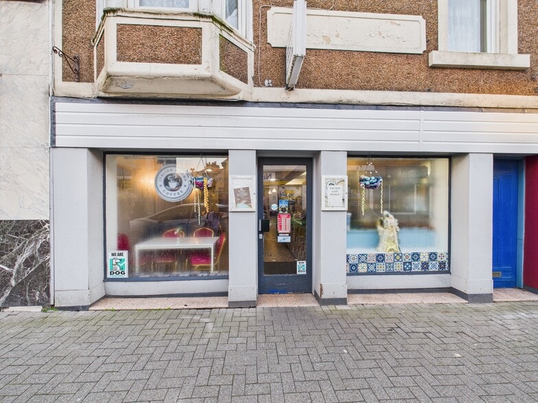 54 Dalrymple St, Girvan for sale - Building Photo - Image 2 of 10