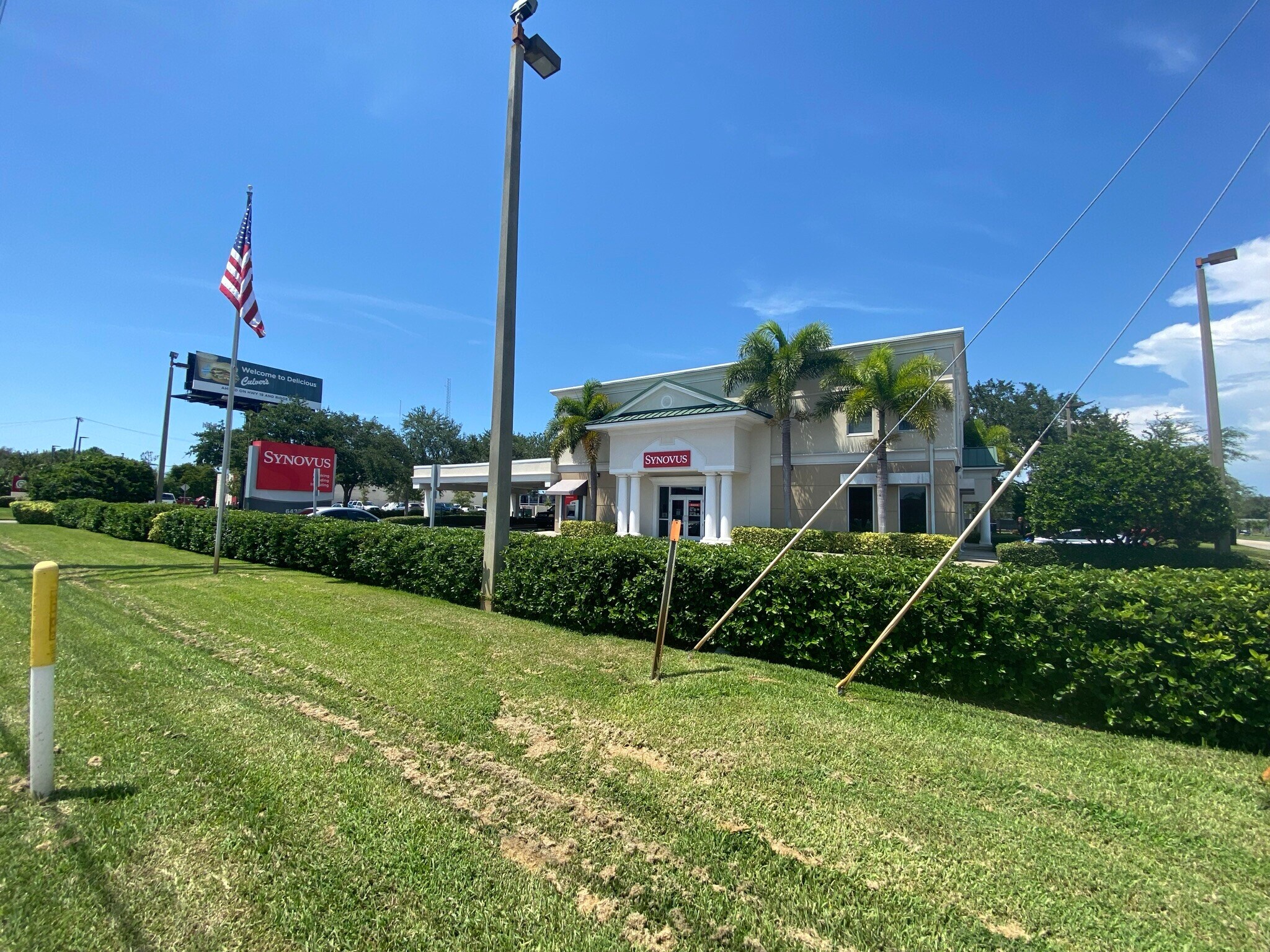 6435 Ridge Rd, Port Richey, FL à louer Photo du bâtiment- Image 1 de 2