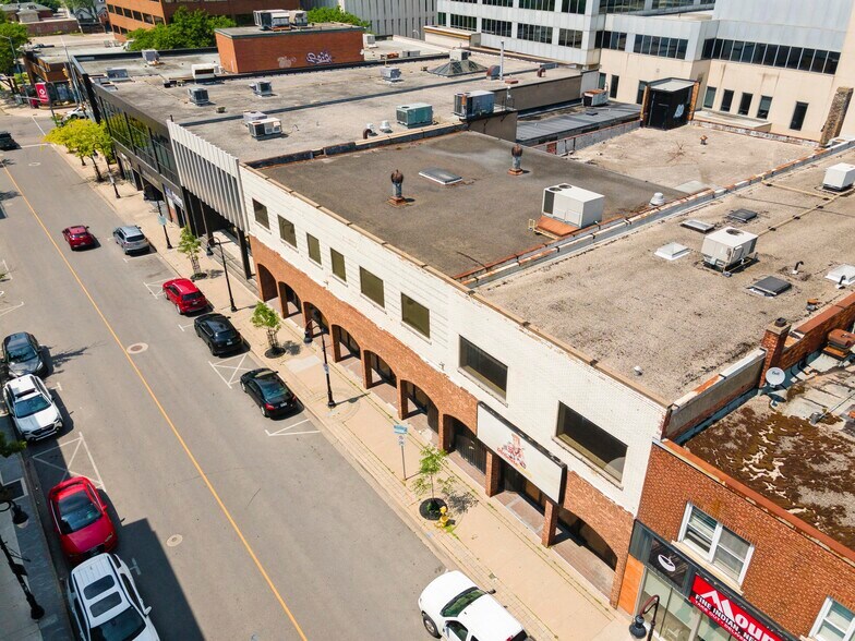 14-20 Queen St, St Catharines, ON à vendre - Photo du bâtiment - Image 3 de 3