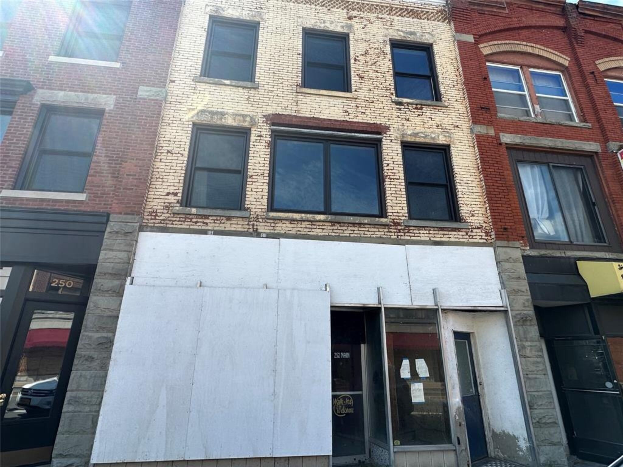 252 Main St, Johnson City, NY for lease Primary Photo- Image 1 of 2