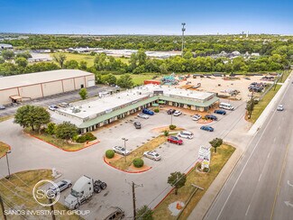 Plus de détails pour 1100 Grand Avenue, Pflugerville, TX - Commerce de détail à vendre