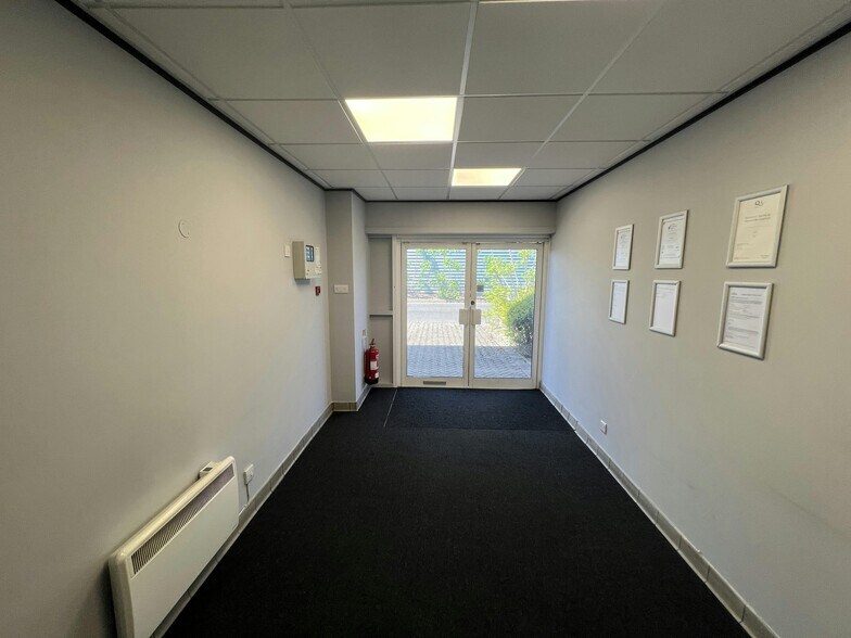 Dundas Spur, Portsmouth à louer - Photo du bâtiment - Image 3 de 12