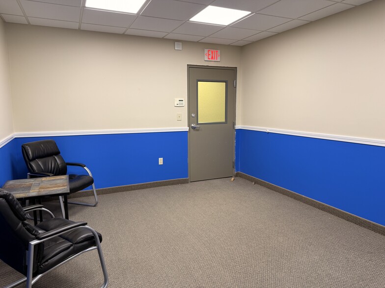 172 Route 101, Bedford, NH for sale - Building Photo - Image 2 of 29