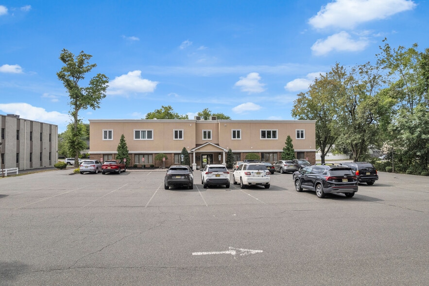 727 Raritan Rd, Clark, NJ for sale - Building Photo - Image 3 of 21