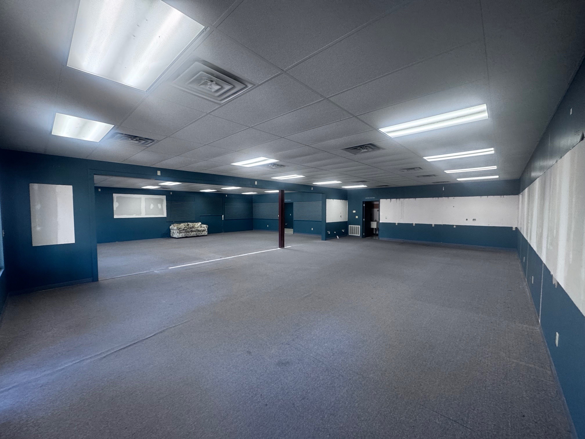 3022 E Van Buren, Eureka Springs, AR for lease Interior Photo- Image 1 of 5