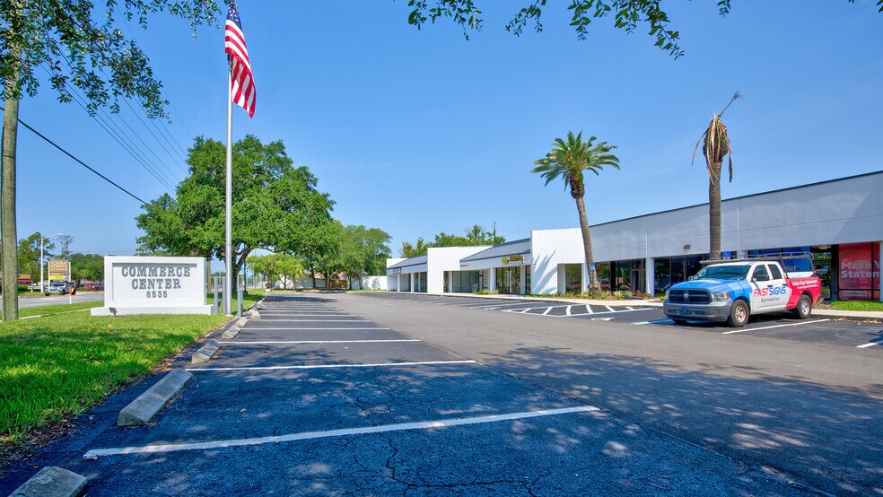 8535 Baymeadows Rd, Jacksonville, FL à louer - Photo du bâtiment - Image 1 de 24
