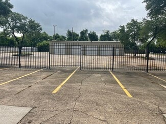 Plus de détails pour 3301 Cypress Creek Pky, Houston, TX - Industriel à louer