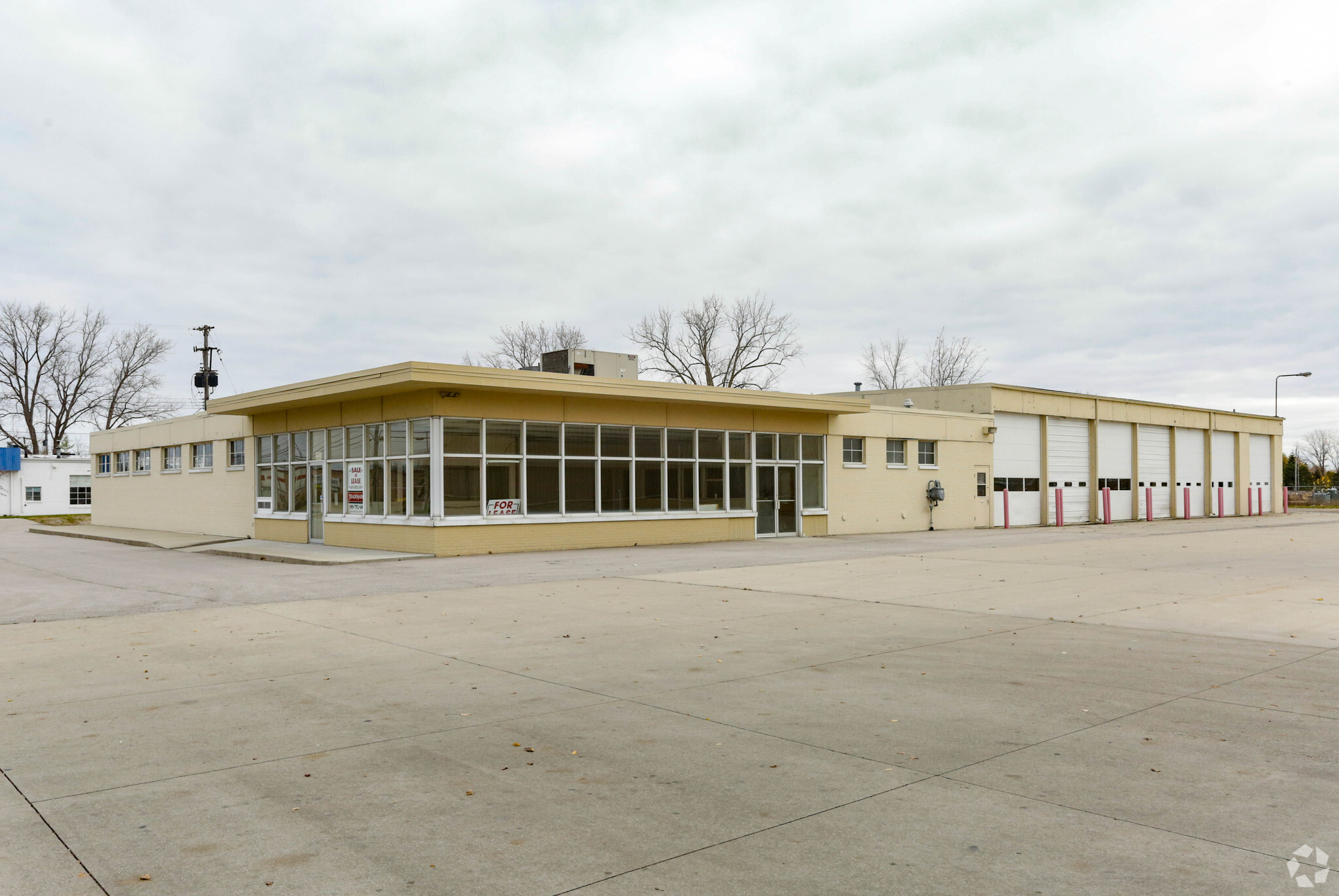 2798 Bay Rd, Saginaw, MI for sale Primary Photo- Image 1 of 1