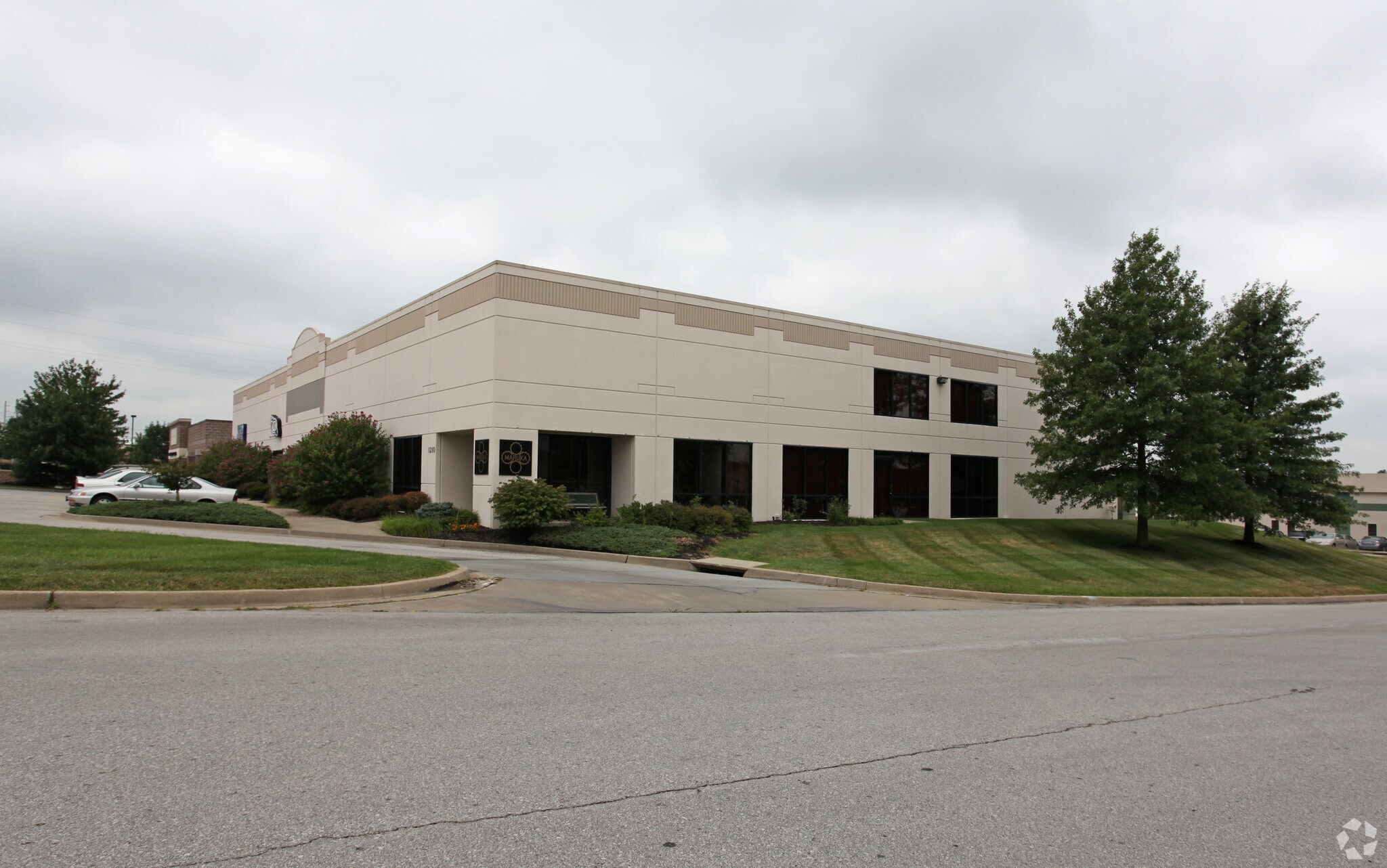 1206-1210 NE Douglas St, Lee's Summit, MO for sale Building Photo- Image 1 of 1