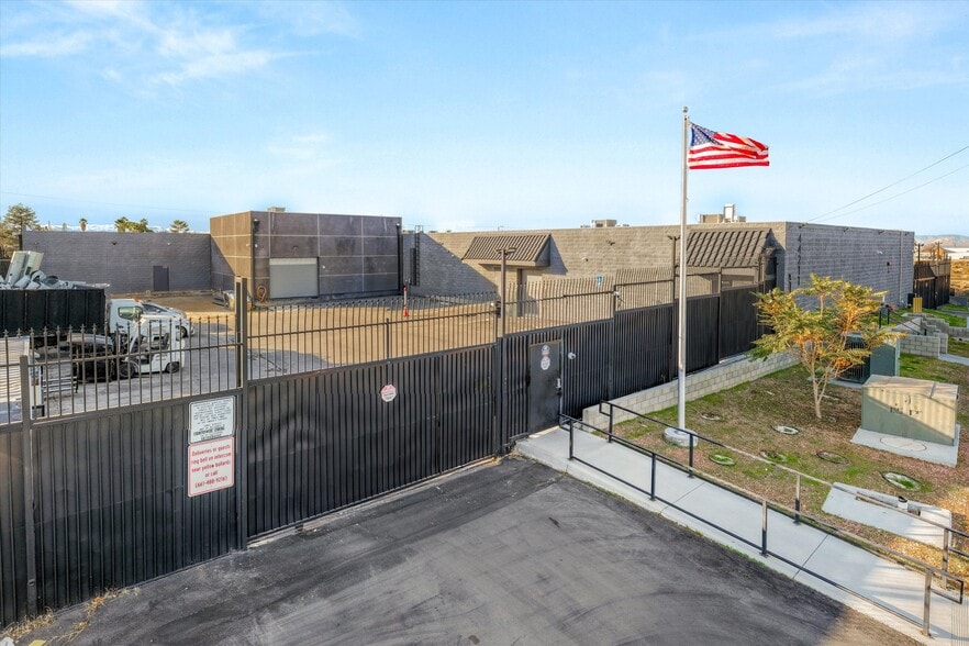 44211 Yucca Ave, Lancaster, CA à vendre - Photo principale - Image 1 de 51