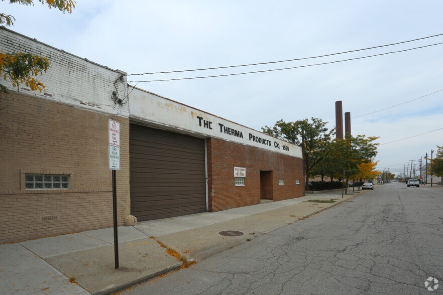 1555 Hamilton Ave, Cleveland, OH à vendre - Photo du bâtiment - Image 3 de 3