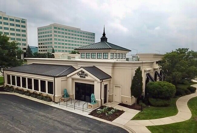 More details for 87 Yorktown Shopping Ctr, Lombard, IL - Retail for Sale