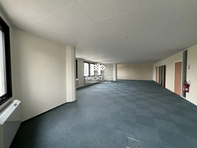 Bureau dans Saclay à louer - Photo intérieure - Image 3 de 8