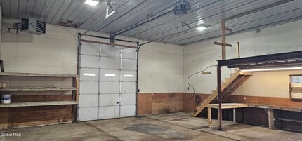 2978 NY 2, Cropseyville, NY à louer Photo intérieure- Image 2 de 7