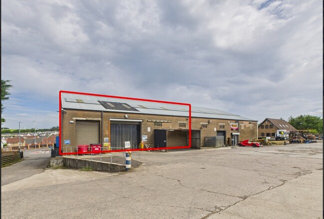 More details for 173-175 Airdrie Rd, Caldercruix - Industrial for Lease