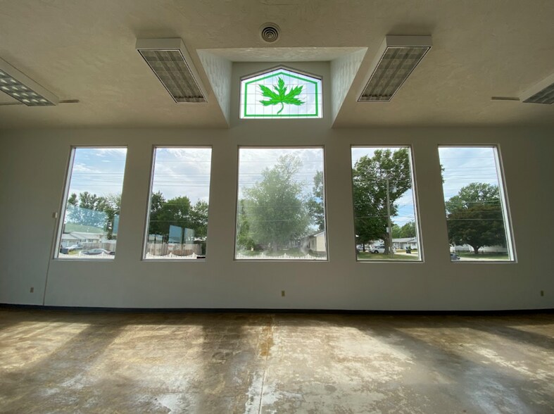 780 S Chicago St, Geneseo, IL à louer - Photo du bâtiment - Image 3 de 10