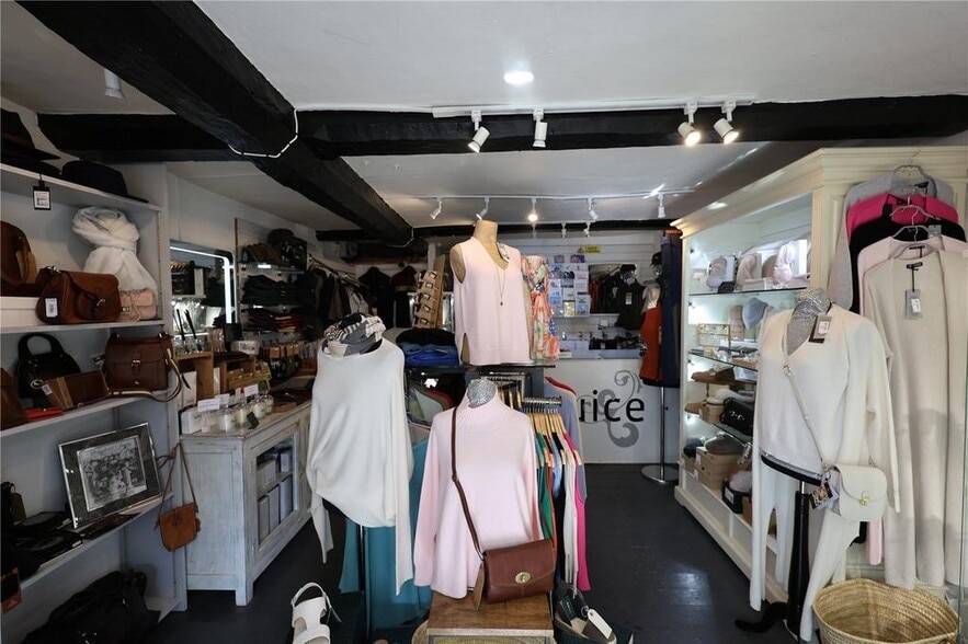 Homend Mews, Ledbury for lease - Interior Photo - Image 2 of 7